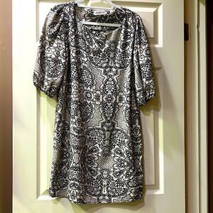 Veronicam Beige & Black Women’s Medium Thin Mini Dress